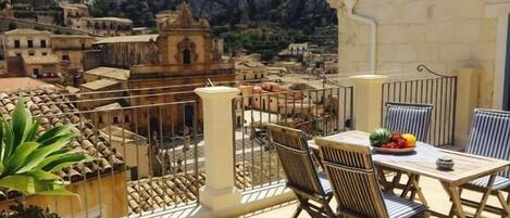 View from the terrace (Terrazza Barocca)