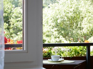 Doppelzimmer mit Balkon und Dusche