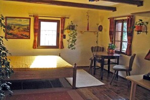 Casa Nicu • self catering farmhouse rental at the Carpathian Mountains near Sibiu • Transylvania holidays Romania