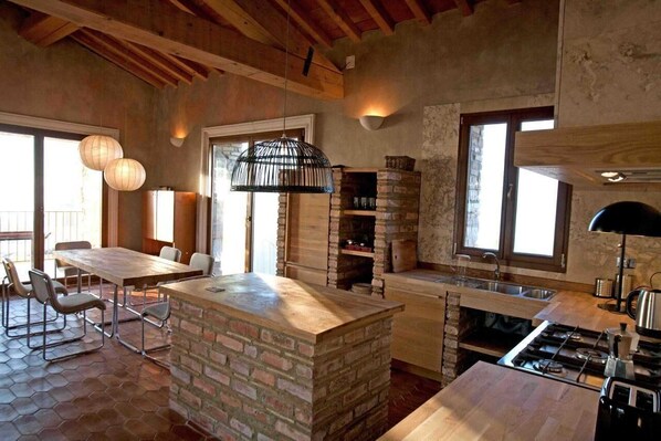 TUSCANY FOREVER RESIDENCE VILLA VIII FORMA FIRST FLOOR APARTMENT