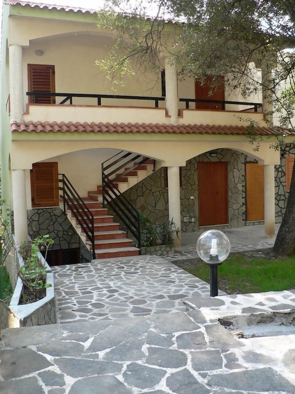 Exterior detail