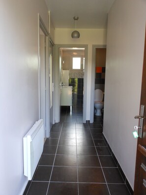 Entrée, Couloir.