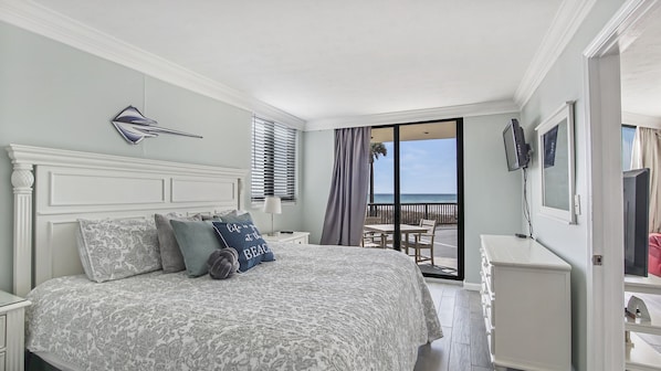 Gorgeous beachfront walkout