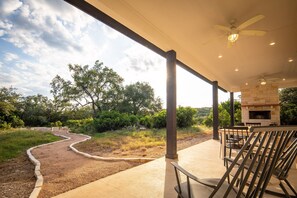 Covered patio, cont.