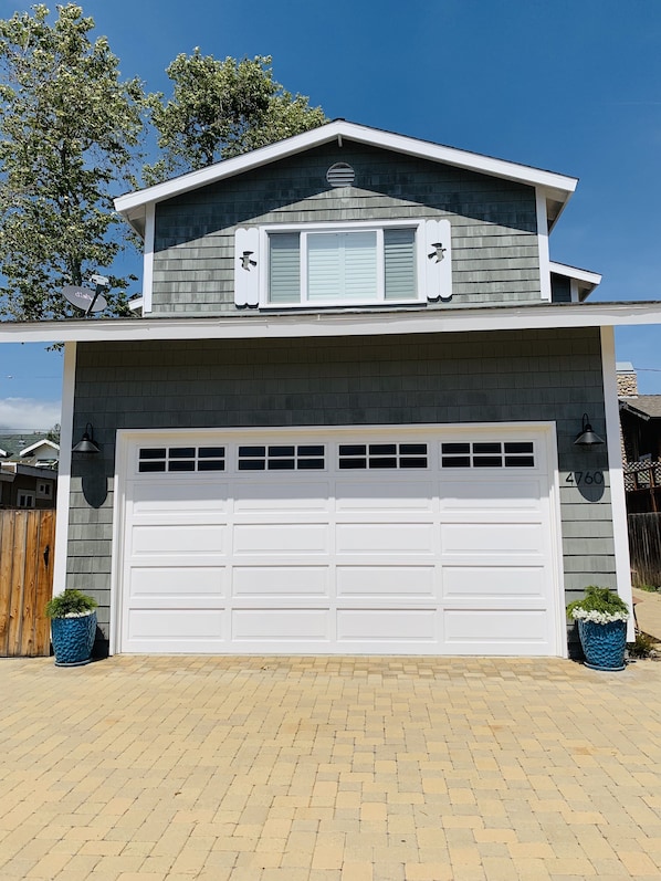 Charming Carpinteria Beach House