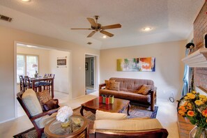 Living Room | Sleeper Sofa