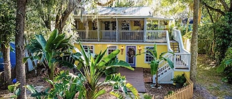 Sanford Sunshine Cottage