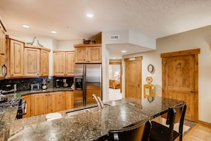 Park City Lodging - Town Pointe C304