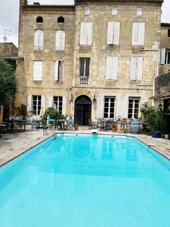 Chez Castillon