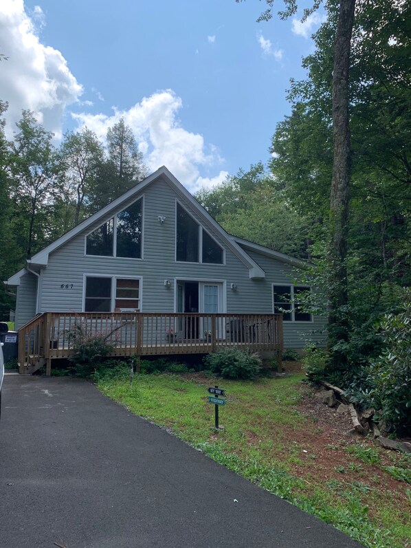 The front of the beautiful chalet