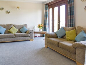 Spacious living room | Haywain - Trentinney Farm Holiday Cottages, St Endellion, near Port Isaac