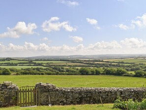 Outstanding views over the countryside | Haywain - Trentinney Farm Holiday Cottages, St Endellion, near Port Isaac