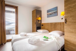 Drift to sleep in either of the 2 Single beds.