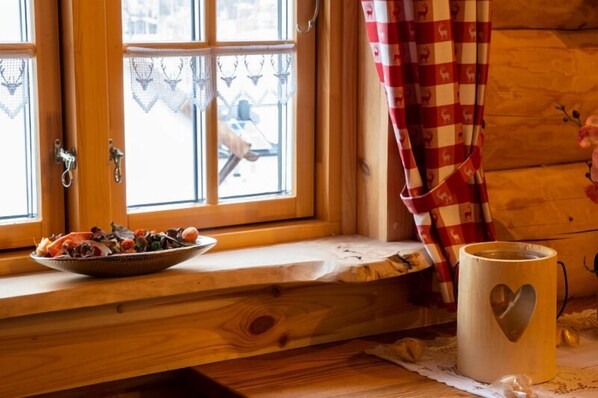 Chalet Auszeit (45qm) mit großer Sonnenterrasse-Chalet Auszeit