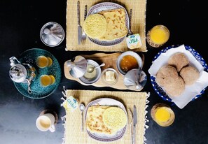 Breakfast meal