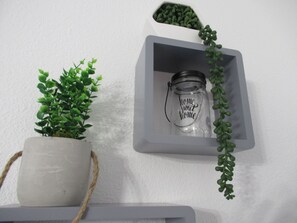 Une décoration sobre mais élégante apportera une touche de charme à votre séjour