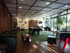 Spielezimmer