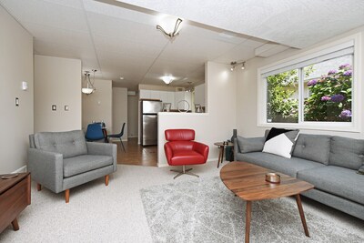Large 2 bdrm, private, all new modern furniture with access to gorgeous gardens