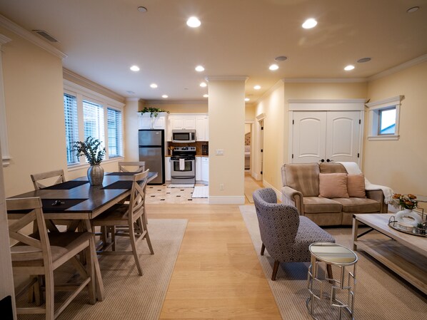 Main view you receive upon entry to the unit. House designed with venetian style