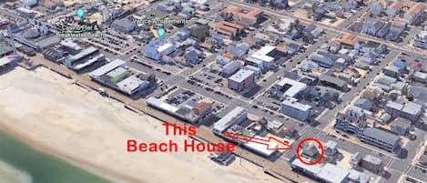 Beach House next to Boardwalk and Beach with 2 assigned parking