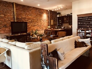 Separate bar for entertaining 