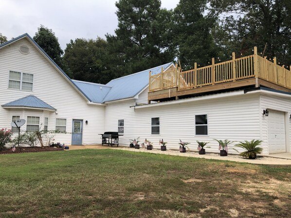 24ftx30ft deck
