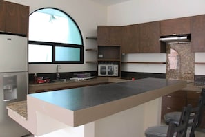 Casa Sandy "Peace" Apartment Full Kitchen