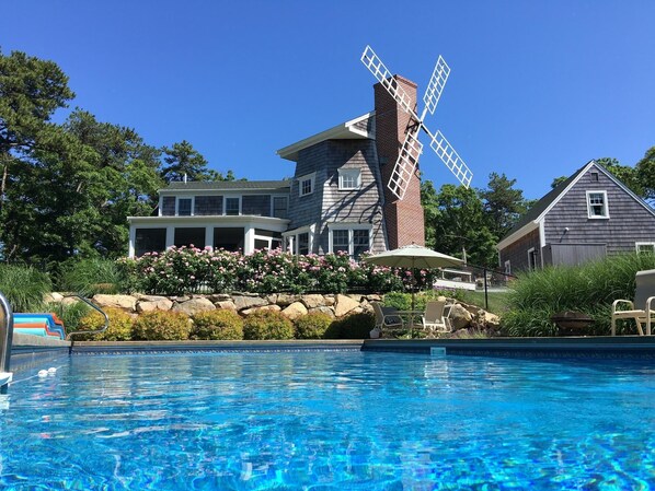 Paradise, Cape Cod-style!