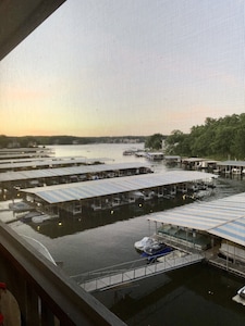 Lake of the Ozarks Stunner! Boat Slip Available! The LOTO Chateau Condo