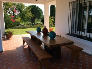Outdoor dining