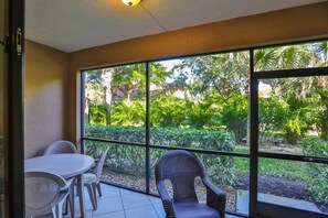 Private lanai