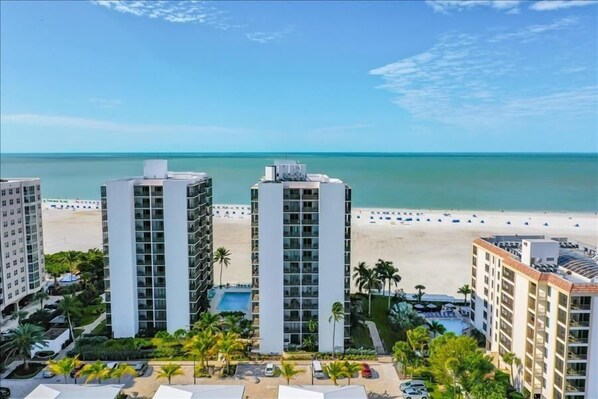 Condo Beach Side