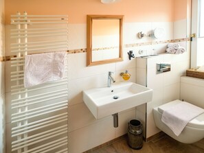 Familienkombination Mond, 2 Schlafzimmer mit WC und Dusche