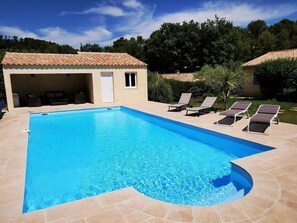 Piscine et  pool house