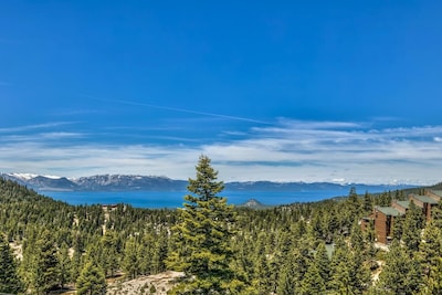 Heavenly Tahoe Luxury Condo- Panoramic lake views, skiing and nightlife.