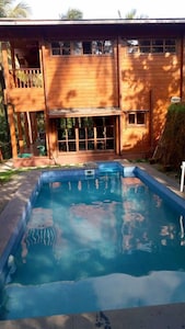 Romantic Wooden Villa on mountain top w--pool & Jacuzzi - Luxury Amidst Nature