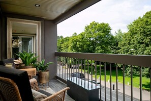 Private balcony for morning coffee or to watch the sunset.
