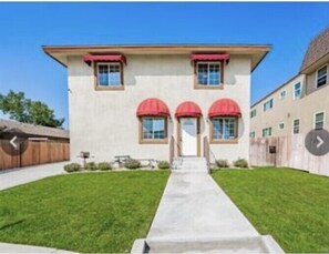 Front entry to apartment