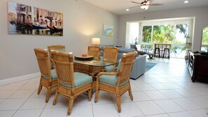 Dining Area - Main Floor