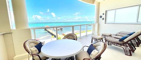 OCEANFRONT views! Enjoy a large, private patio! Expansive views from 3rd floor!