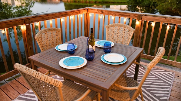 Enjoy all your meals on the back deck with great lake views!