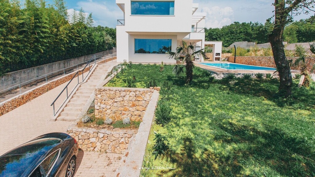 Picture of villa