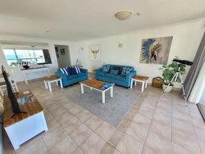 U14B SITTING AREA