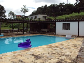 Piscina 14 x 7 metros