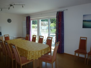 Ferienwohnung Rosamarin, 90m², 2 Schlafzimmer, 2 Bäder
