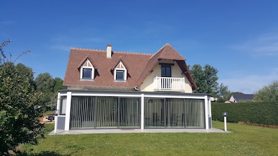 Casa con piscina cubierta privada en Dieppe, para 10 personas.
