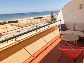 1-Bedroom Apartment OCEAN
Seasun Vacation Rentals - Monte Gordo