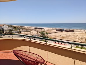 1-Bedroom Apartment OCEAN
Seasun Vacation Rentals - Monte Gordo
