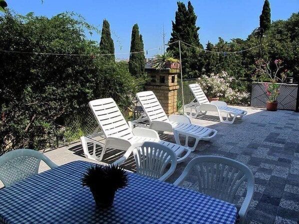 Terrace for private use