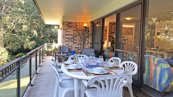 Outdoor dining